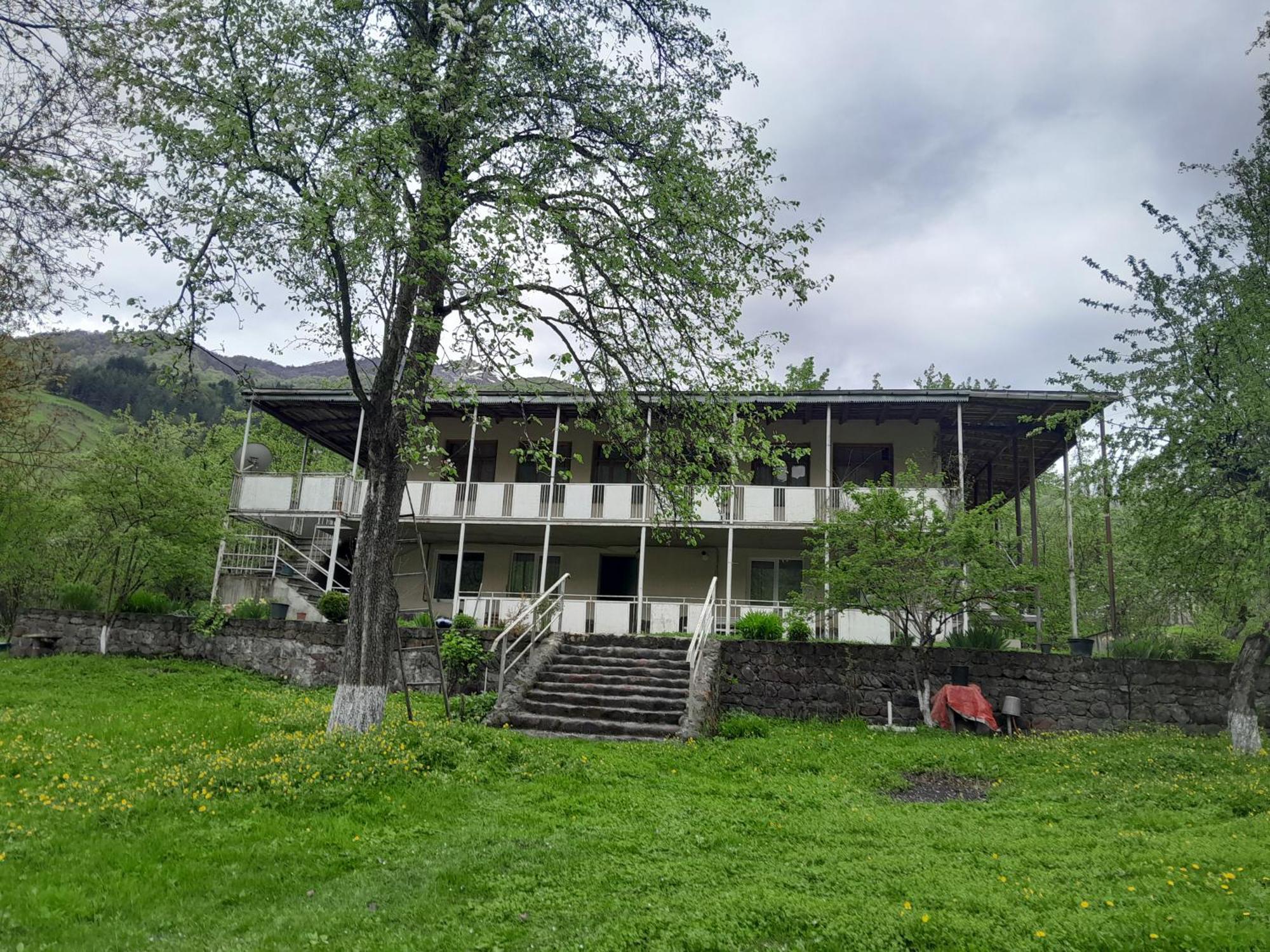 Mti House 호텔 Kvesheti 외부 사진